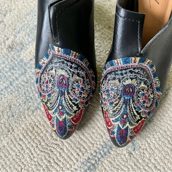 WESTERN Patricia Nash Black & Blue Embroidered Roberta Leather Mule SIZE 7 - Picture 9 of 9